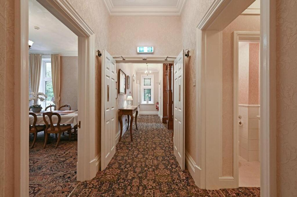 Forest Side Guesthouse Линдхорст Экстерьер фото